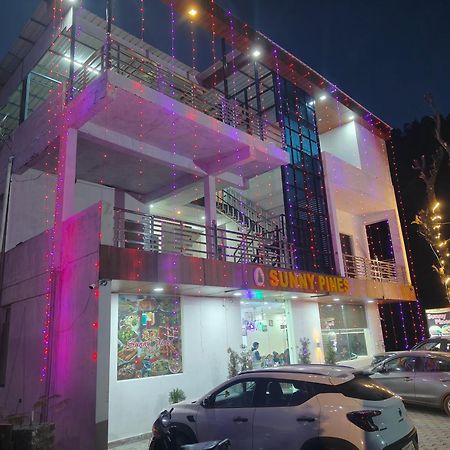 Sunny Pines Resort Лансдаун Екстериор снимка