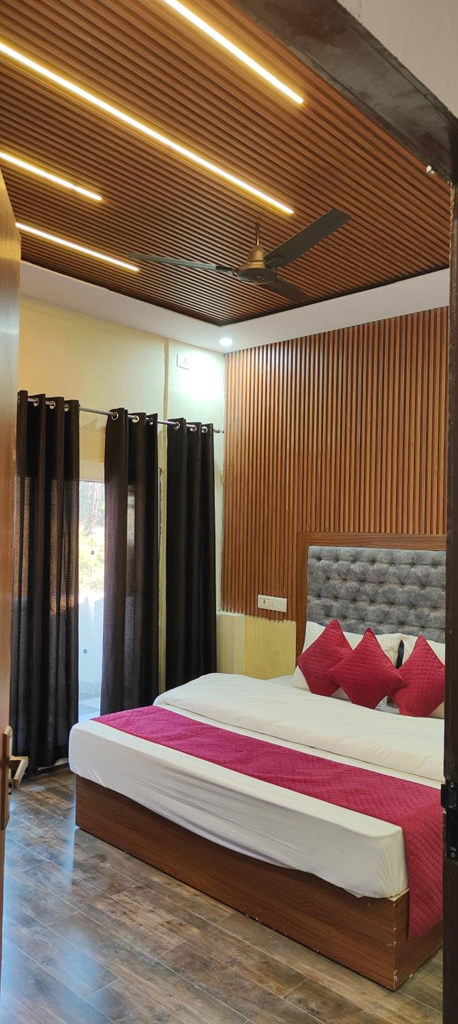 Sunny Pines Resort Лансдаун Екстериор снимка